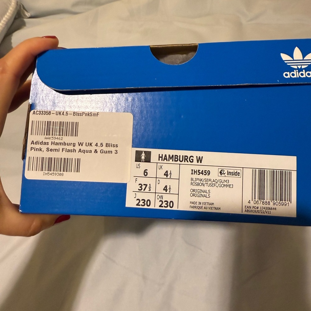 Adidas Pink Sneakers for Everyday Comfort - Picture 5 of 6